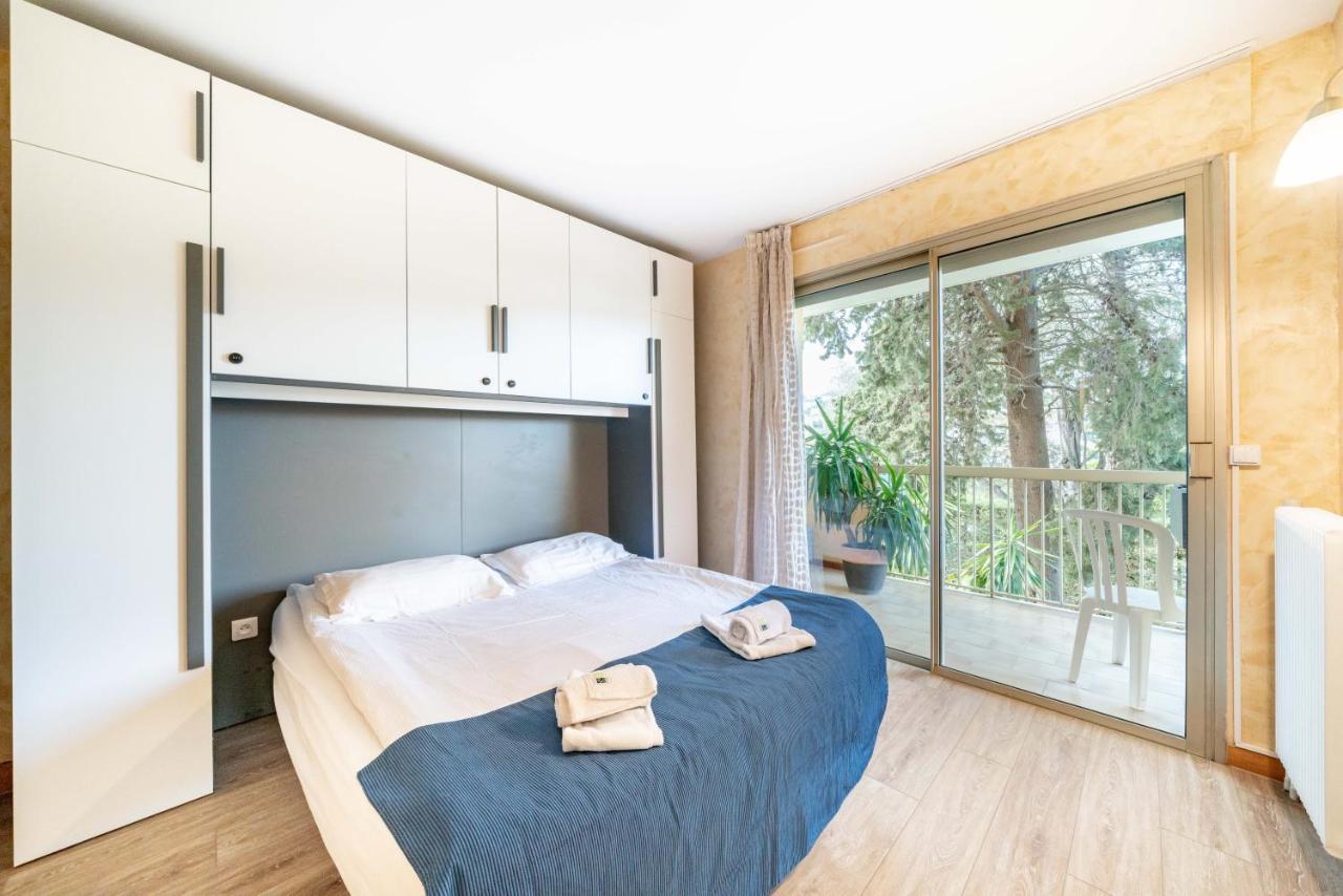 Spacious Apartment At A 5 Min Walk From The Beach Антиб Экстерьер фото